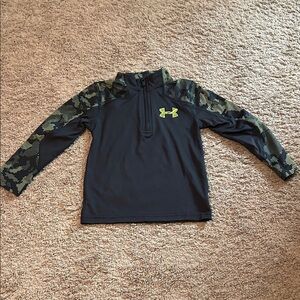Under Armour Boys Black and Neon Green Quarter Zip Top
